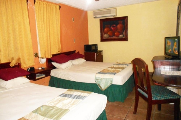 Hotel Suites Los Jicaros (San Pedro Sula)